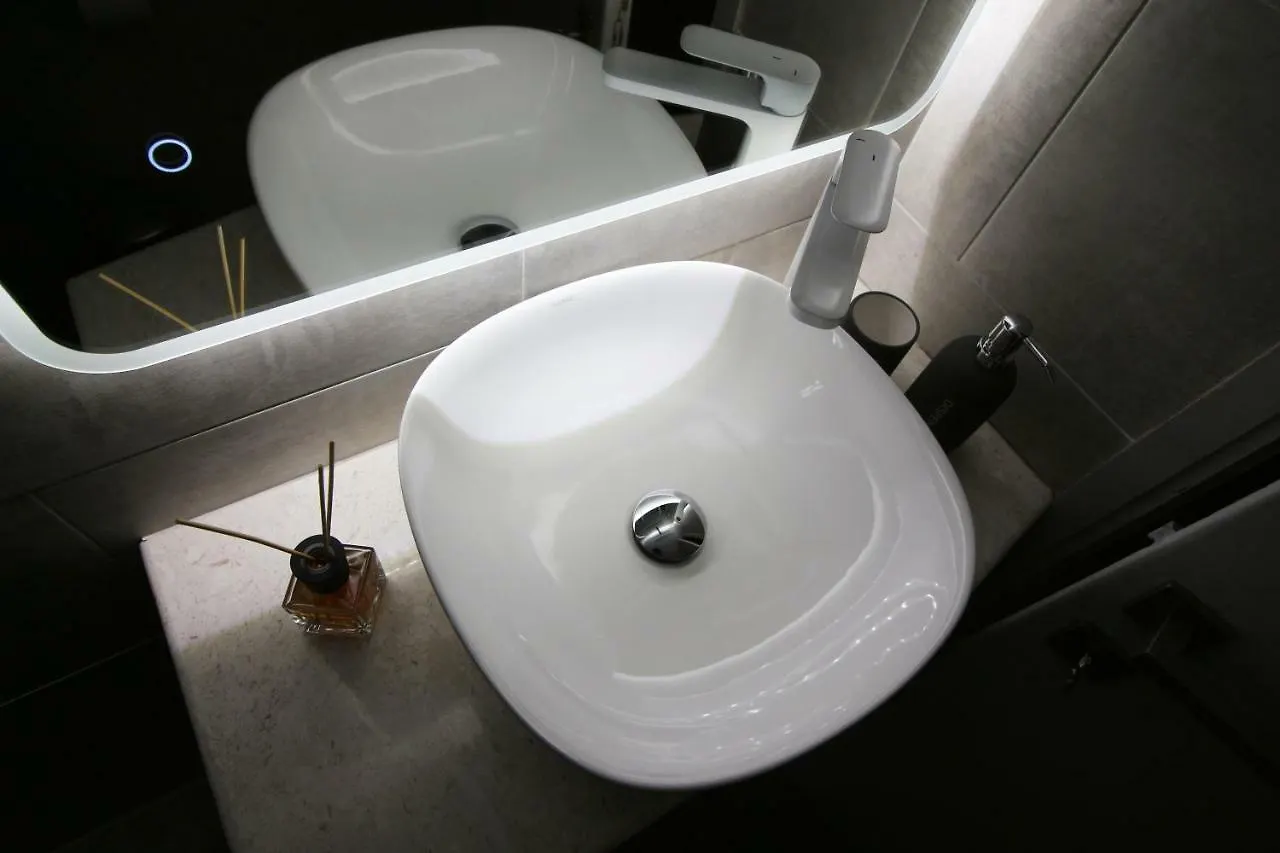 Yannis Apartments - Stylish Stay With High-Speed Wi-Fi Thessaloniki Greece